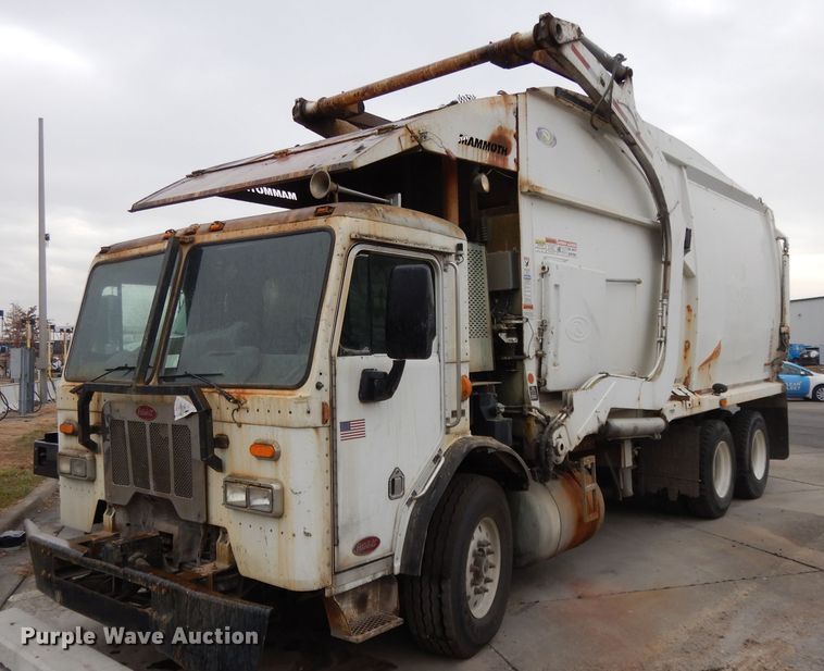 image for item DL2519 2012 Peterbilt PB320  refuse truck