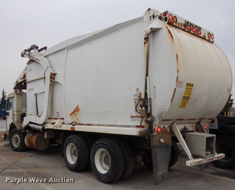 image for item DL2519 2012 Peterbilt PB320  refuse truck