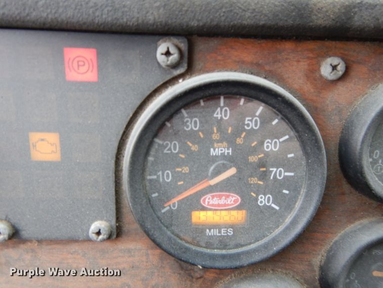 image for item DL2519 2012 Peterbilt PB320  refuse truck