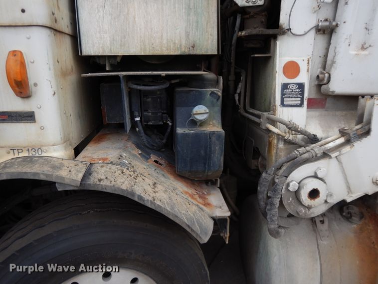 image for item DL2519 2012 Peterbilt PB320  refuse truck