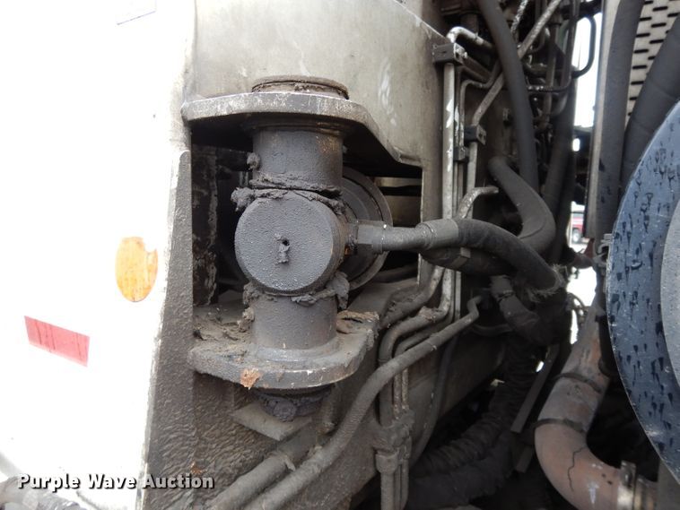 image for item DL2519 2012 Peterbilt PB320  refuse truck