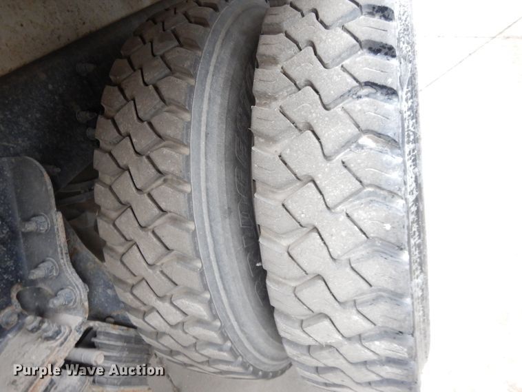 image for item DL2519 2012 Peterbilt PB320  refuse truck