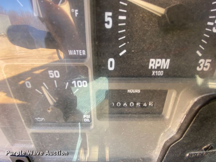 image for item EL9629 1999 International 4700  bucket truck