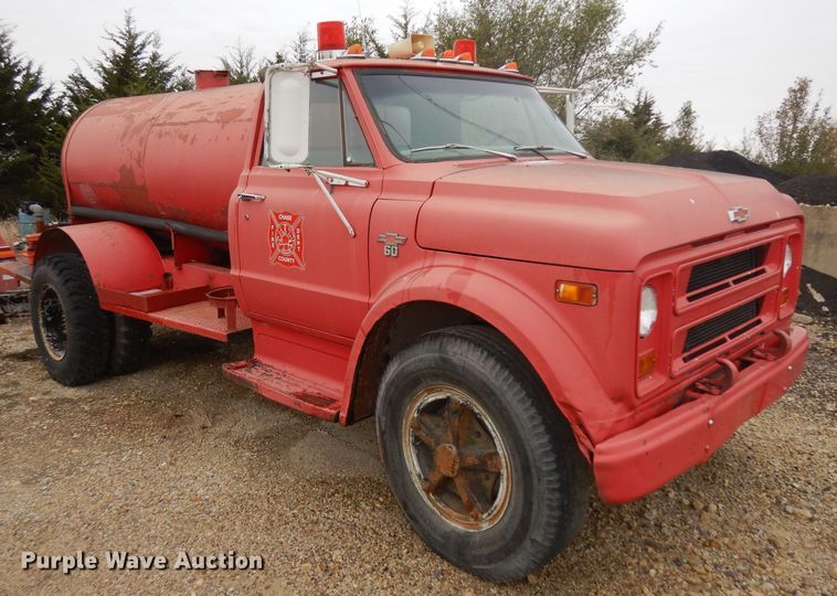 image for item EY9001 1968 Chevrolet 60  pumper fire truck