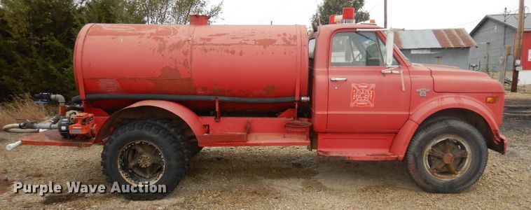 image for item EY9001 1968 Chevrolet 60  pumper fire truck