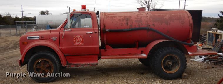 image for item EY9001 1968 Chevrolet 60  pumper fire truck