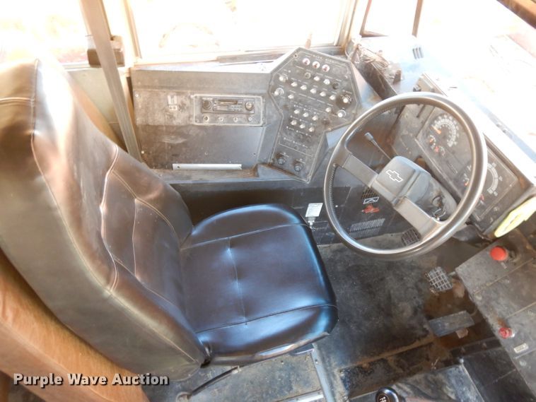 image for item EY9179 1996 Chevrolet  school bus