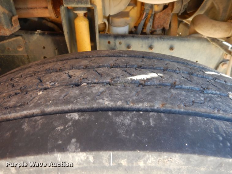 image for item EY9180 1995 Chevrolet  school bus