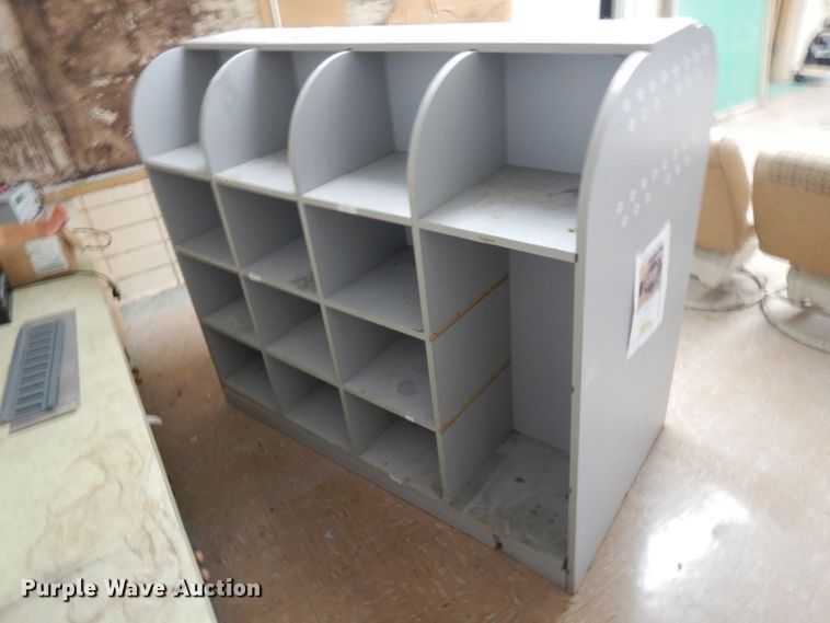 image for item EY9199 Shelves