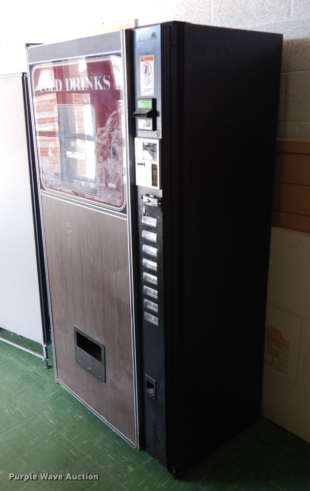image for item EY9209 Vending machine