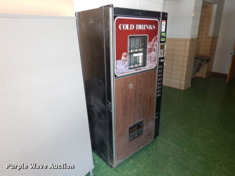 image for item EY9209 Vending machine