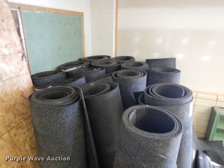 image for item EY9215 (21) rubber mats