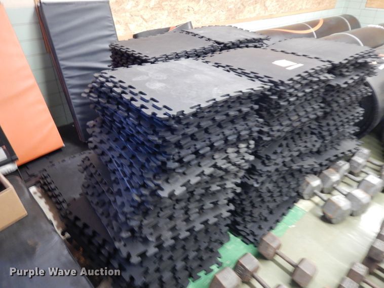 image for item EY9219 Rubber snap lock flooring