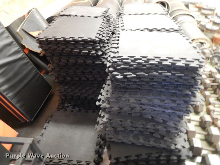 image for item EY9219 Rubber snap lock flooring