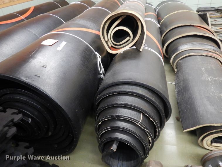 image for item EY9220 (6) wrestling mats