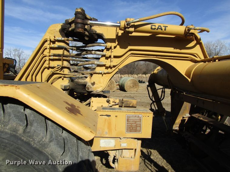 image for item GC9750 1983 Caterpillar 613B  elevating scraper