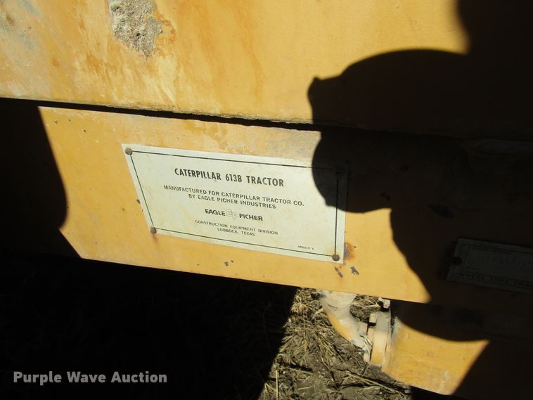 image for item GC9750 1983 Caterpillar 613B  elevating scraper