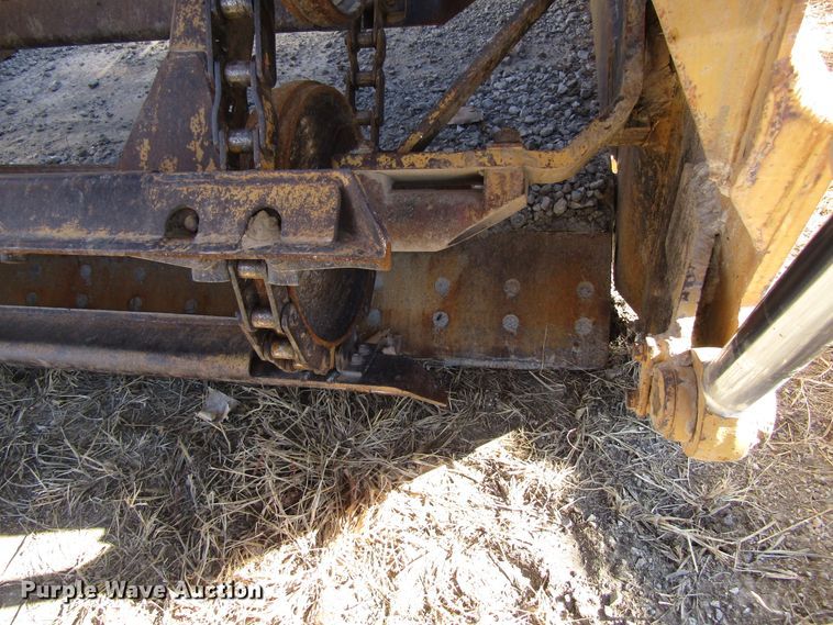 image for item GC9750 1983 Caterpillar 613B  elevating scraper