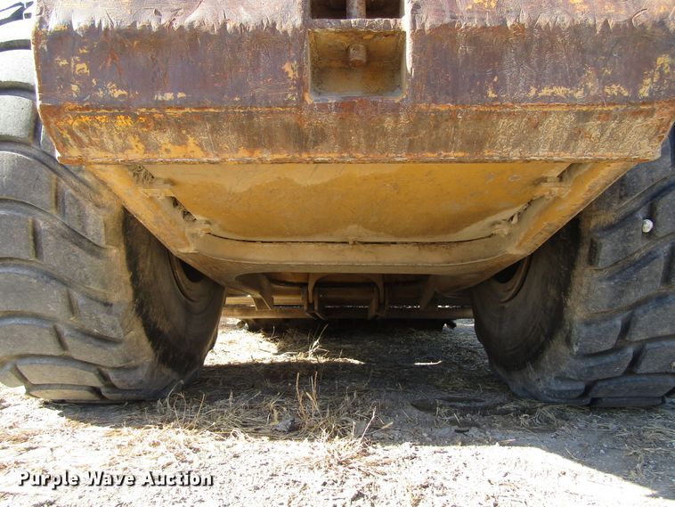 image for item GC9750 1983 Caterpillar 613B  elevating scraper