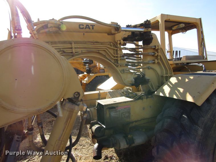 image for item GC9750 1983 Caterpillar 613B  elevating scraper