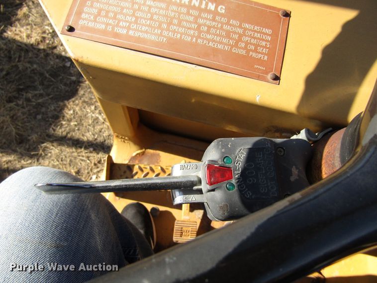 image for item GC9750 1983 Caterpillar 613B  elevating scraper