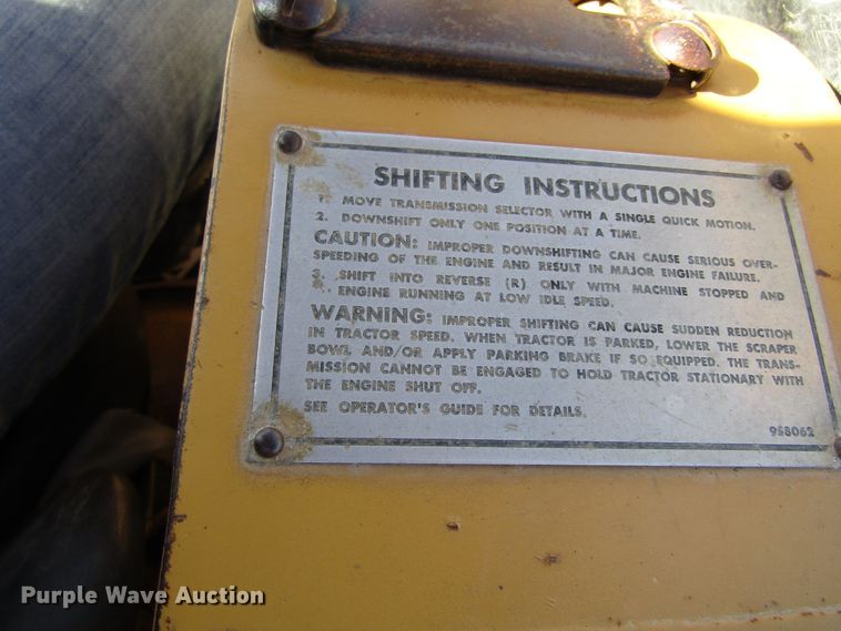 image for item GC9750 1983 Caterpillar 613B  elevating scraper