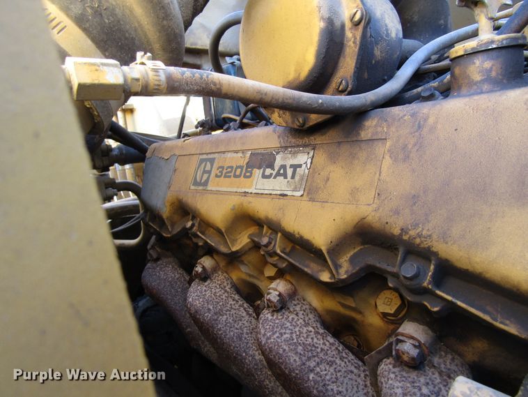 image for item GC9750 1983 Caterpillar 613B  elevating scraper