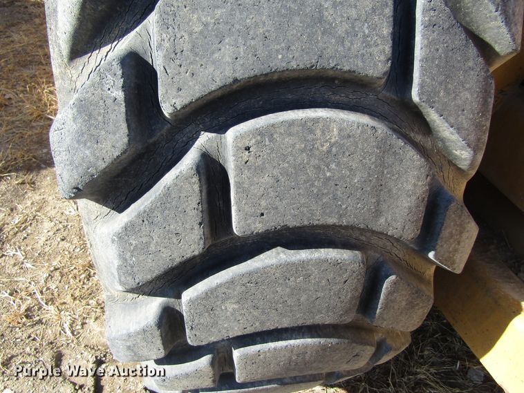 image for item GC9750 1983 Caterpillar 613B  elevating scraper