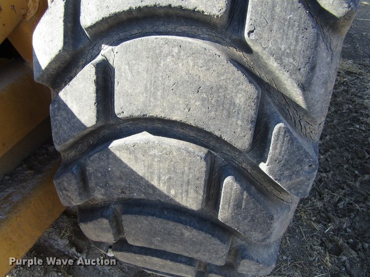 image for item GC9750 1983 Caterpillar 613B  elevating scraper