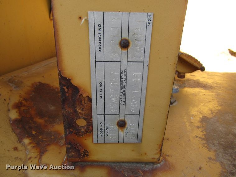 image for item GC9750 1983 Caterpillar 613B  elevating scraper