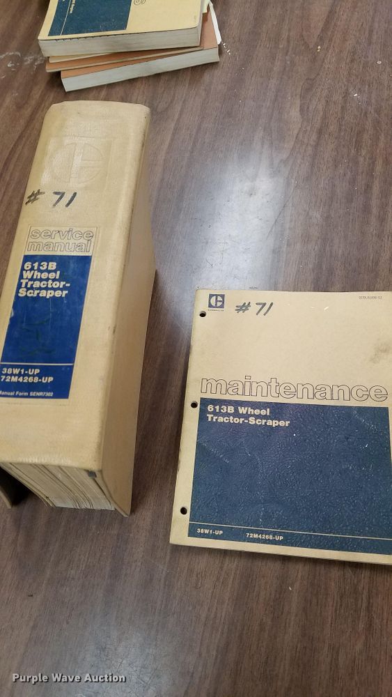 image for item GC9750 1983 Caterpillar 613B  elevating scraper