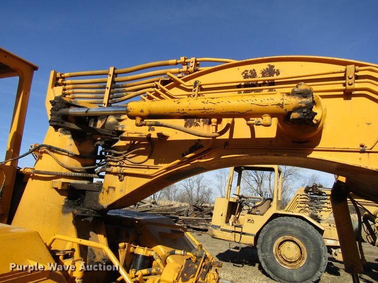 image for item GC9751 1979 John Deere 762  elevating scraper