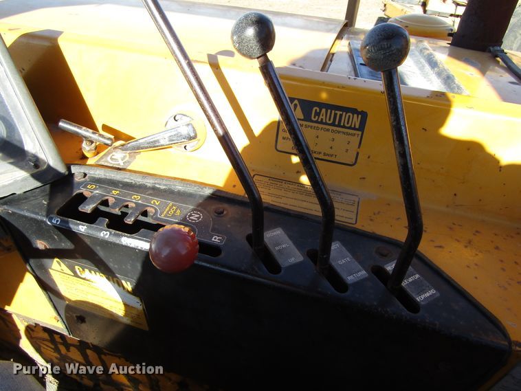 image for item GC9751 1979 John Deere 762  elevating scraper