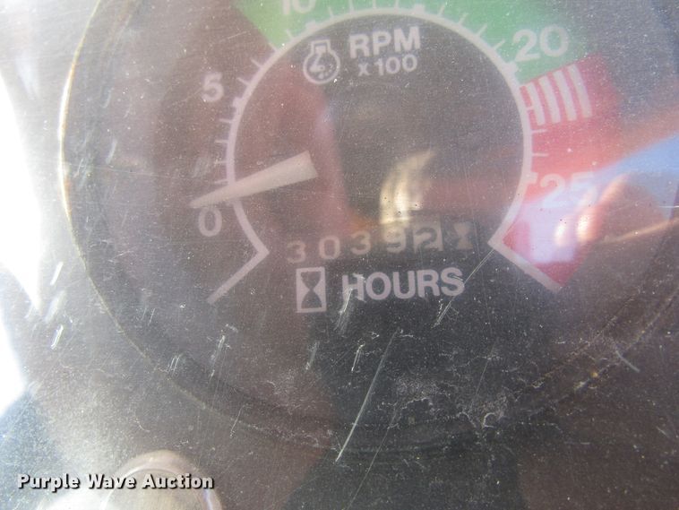 image for item GC9751 1979 John Deere 762  elevating scraper