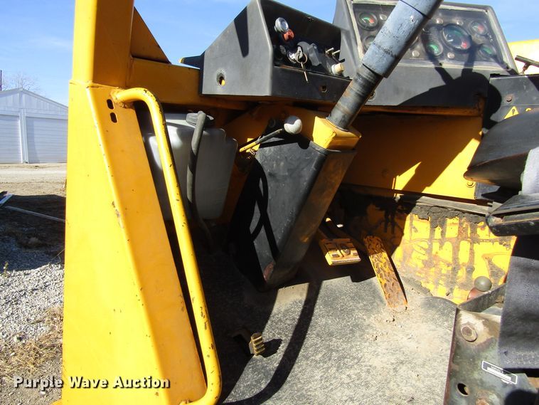 image for item GC9751 1979 John Deere 762  elevating scraper