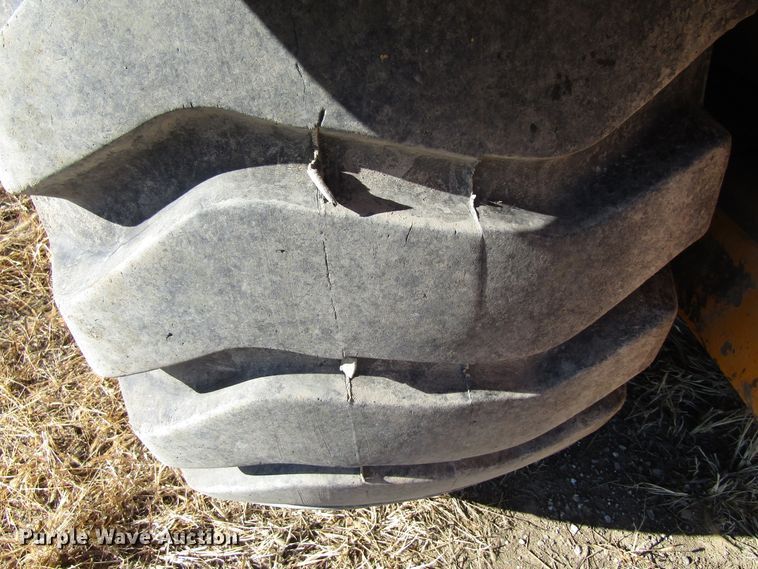 image for item GC9751 1979 John Deere 762  elevating scraper