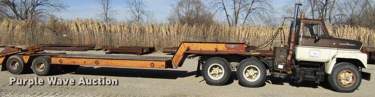 image for item GC9752 1977 International  semi truck with equipment trailer