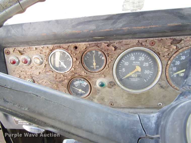 image for item GC9752 1977 International  semi truck with equipment trailer