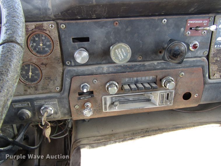 image for item GC9752 1977 International  semi truck with equipment trailer