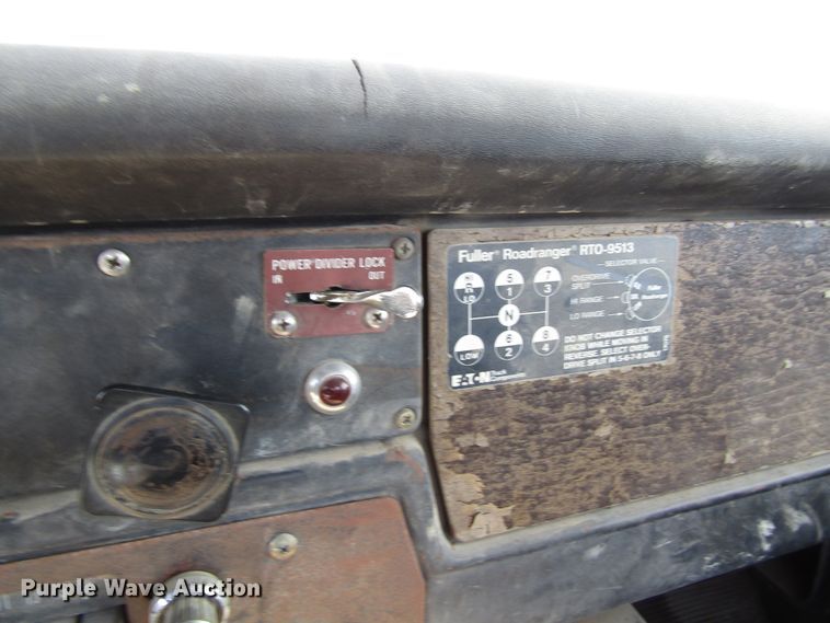 image for item GC9752 1977 International  semi truck with equipment trailer