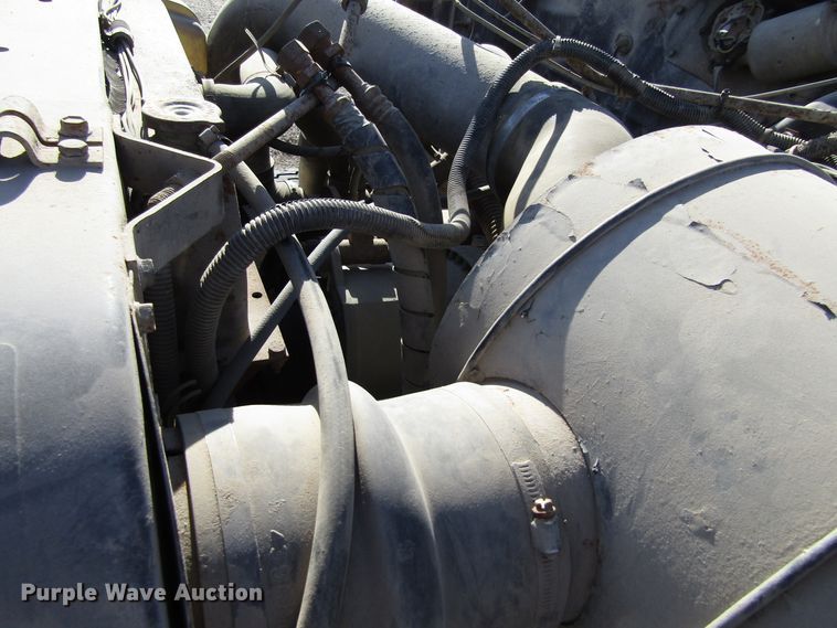 image for item GC9752 1977 International  semi truck with equipment trailer