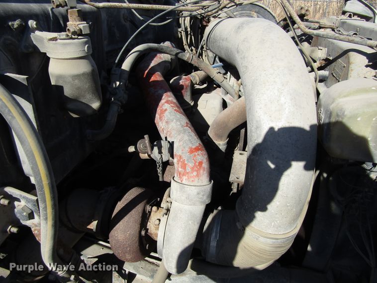 image for item GC9752 1977 International  semi truck with equipment trailer