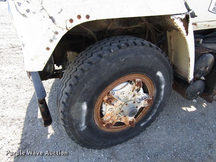 image for item GC9752 1977 International  semi truck with equipment trailer