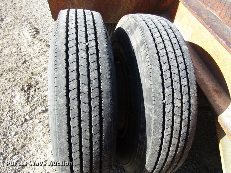 image for item GC9752 1977 International  semi truck with equipment trailer