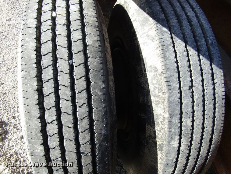 image for item GC9752 1977 International  semi truck with equipment trailer