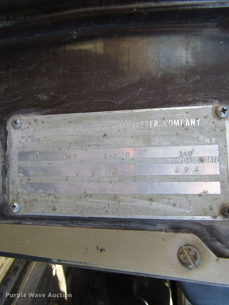 image for item GC9752 1977 International  semi truck with equipment trailer