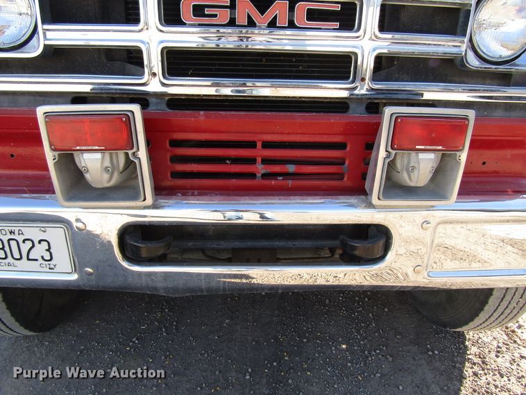 image for item GC9771 1983 GMC C6500  rescue truck
