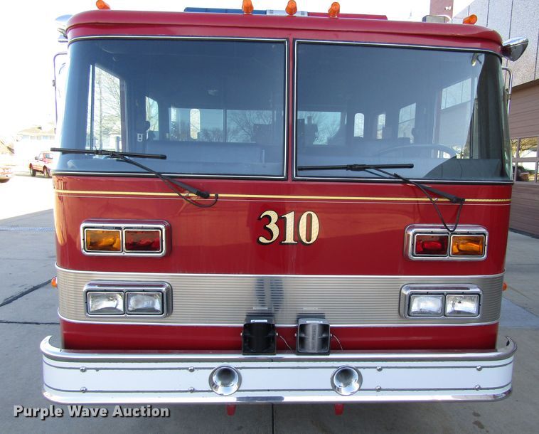 image for item GC9773 1986 Pierce 6V92T  pumper fire truck