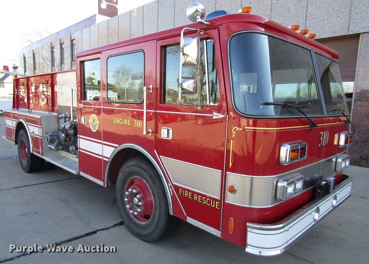 image for item GC9773 1986 Pierce 6V92T  pumper fire truck