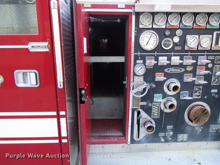 image for item GC9773 1986 Pierce 6V92T  pumper fire truck